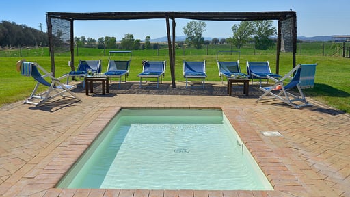 Villa Fontanili Ginepro Piscina