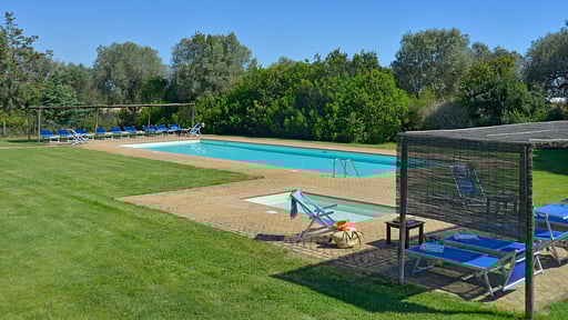 Villa Fontanili Mirto Schwimmbad