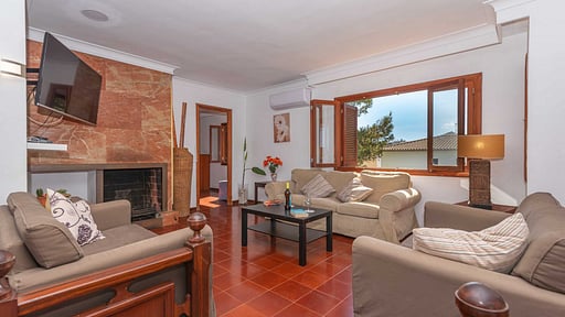 Villa Francesca Salon