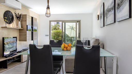 Villa Francisca Dining area