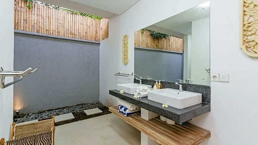 Villa Frangi Bedroom 1