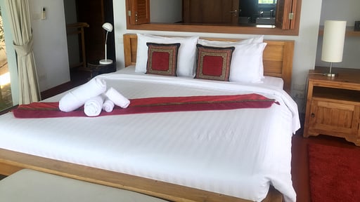 Villa Frangipani Choeng Mon Bedroom 1