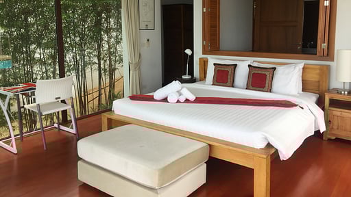 Villa Frangipani Choeng Mon Bedroom 1