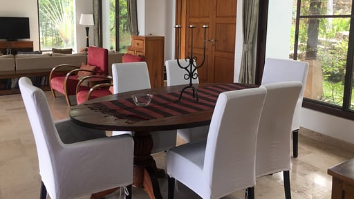 Villa Frangipani Choeng Mon Dining area