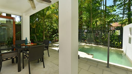 Villa Frangipani Port Douglas Salle à manger