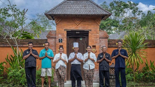 Villa Frangipani Villa staff