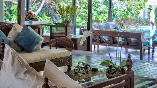 Villa Frangipani Living room 2