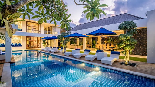 Freedom Villa Swimming pool