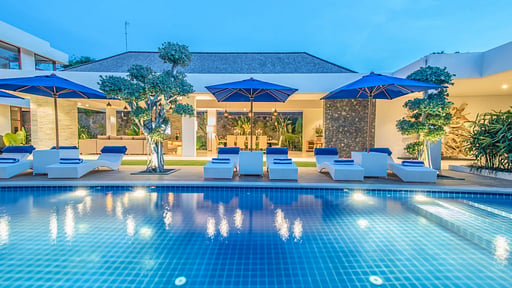 Freedom Villa Swimming pool