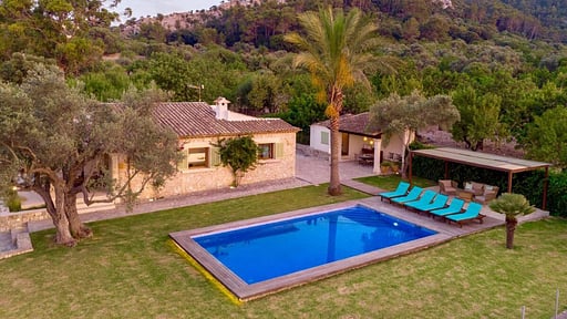 Villa Can Gallardo Бассейн