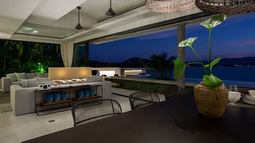 Villa Gamay Dining area