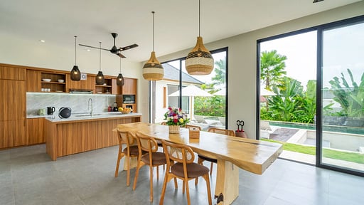 Villa Gantari Dining area