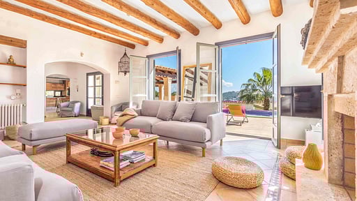 Garden Mar Living room