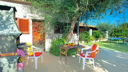 Villa Garriguer BBQ equipment