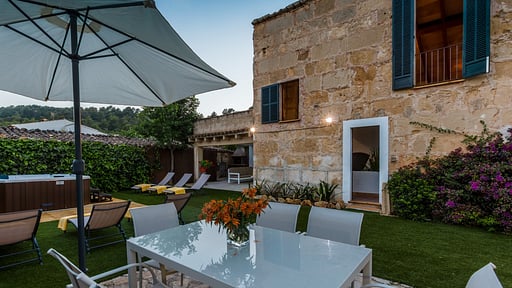 Villa Garroverar Andere