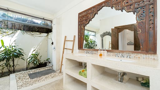 Villa Gembira Bedroom 2
