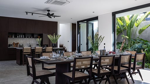 Villa Gendang Dining area