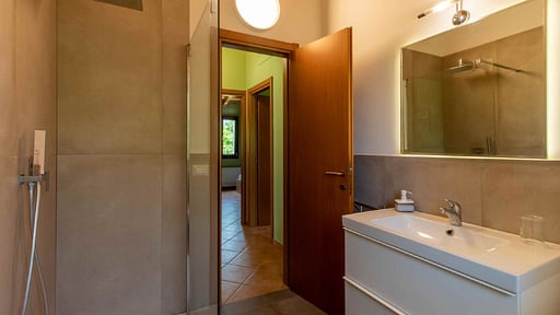 Villa Giardino Bedroom 2