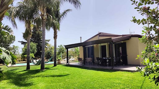 Villa Giardino Garden