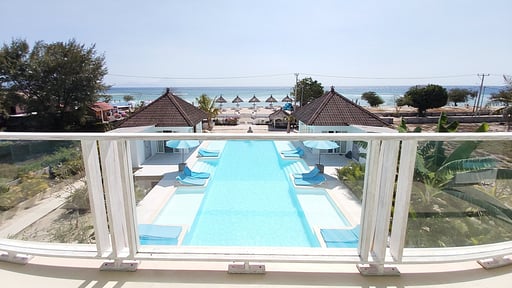 Villa Gili Bali Beach Schwimmbad 1
