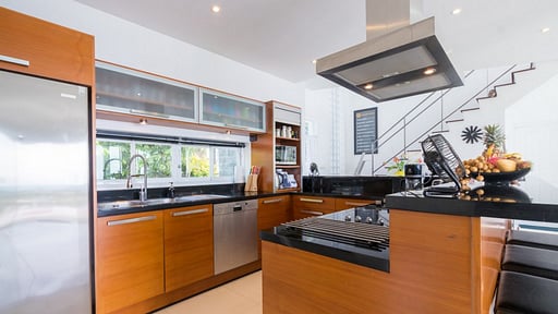 Villa Ginborn Kitchen