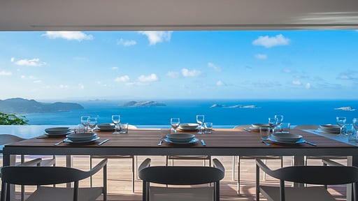 Villa Ginger Dining area