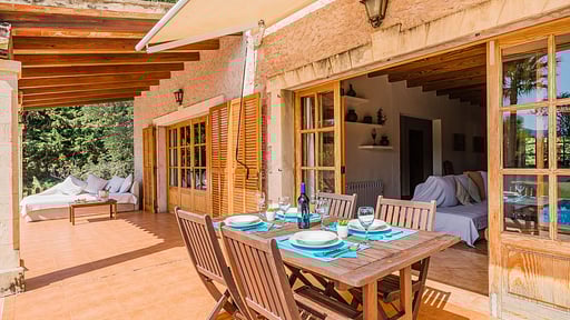 Manyani Terrace/Veranda