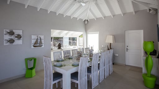 Villa Giselle Dining area