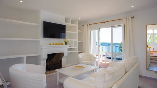 Villa Gold Bay 15 Salon