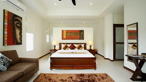 Villa Gold Bedroom 1