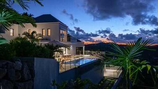 Villa Golden View Schwimmbad