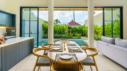 Villa Gosh Dining area