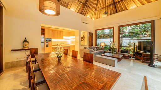 Villa Gracie Dining area