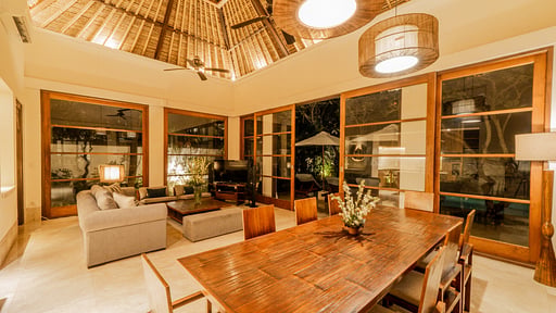 Villa Gracie Dining area