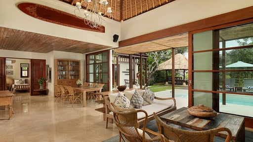 Villa Grasshopper Living room