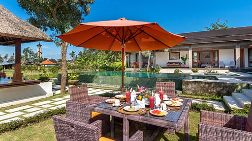 Griya Estate Dining area 1
