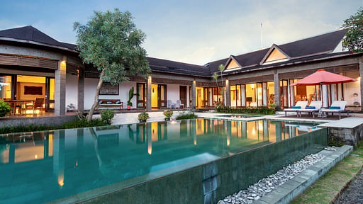 Griya Estate Swimming pool 2