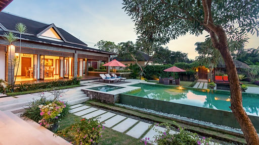 Griya Estate Swimming pool 2
