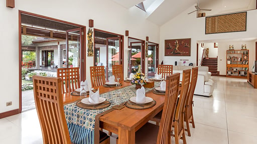 Villa Griya Atma Dining area