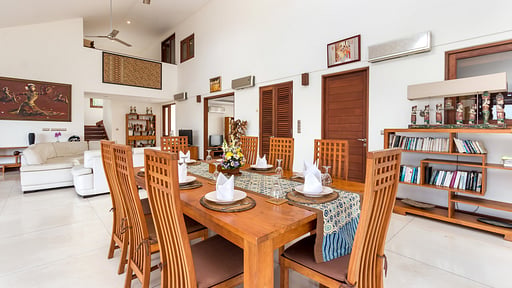 Villa Griya Atma Dining area