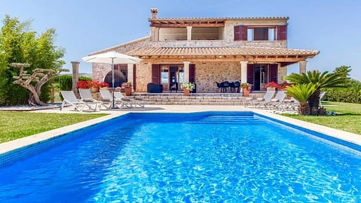 Villa Guillona Swimming pool