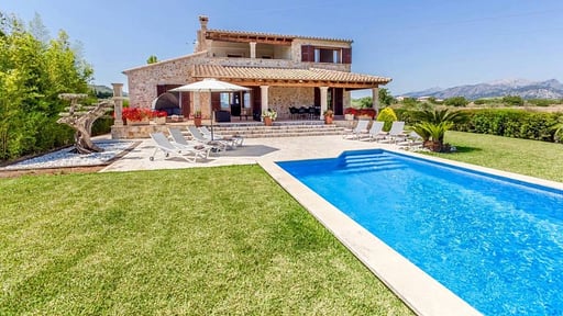 Villa Guillona Swimming pool