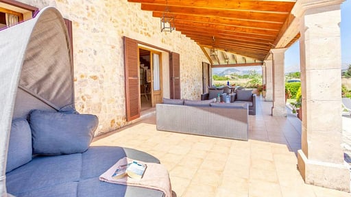 Villa Guillona Terrace/Veranda