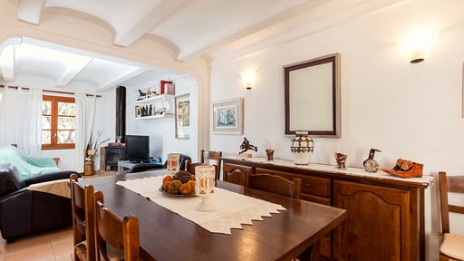 Villa Seguinot Обеденная зона