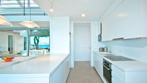 Villa H2O Haven Kitchen