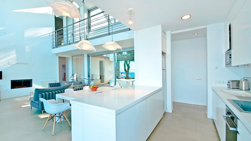 Villa H2O Haven Kitchen