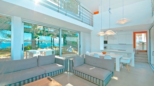 Villa H2O Haven Living room 1