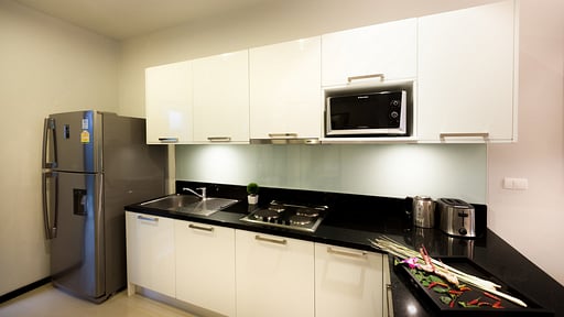 Villa Hahana Kitchen