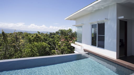 Villa Hakbang Zwembad