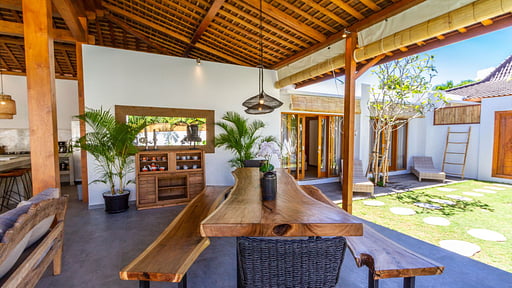Villa Hana Seminyak Dining area